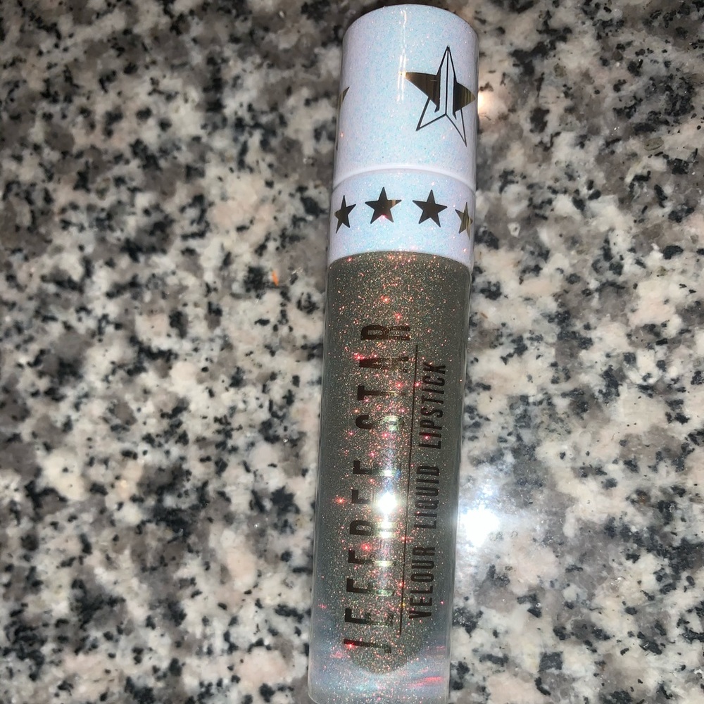 Jeffree Star velour liquid lipstick in Karma